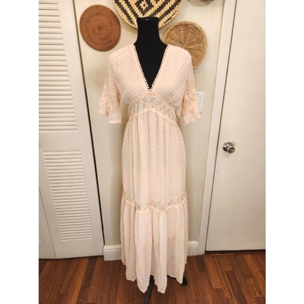 Swiss Dot Lace Maxi Dress With V Neck And Ruffles